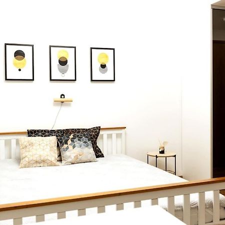 Modern & Cozy Place In The Very Heart Of Tallinn Exterior photo