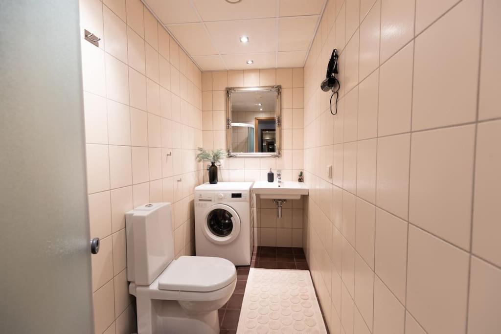 Modern & Cozy Place In The Very Heart Of Tallinn Exterior photo